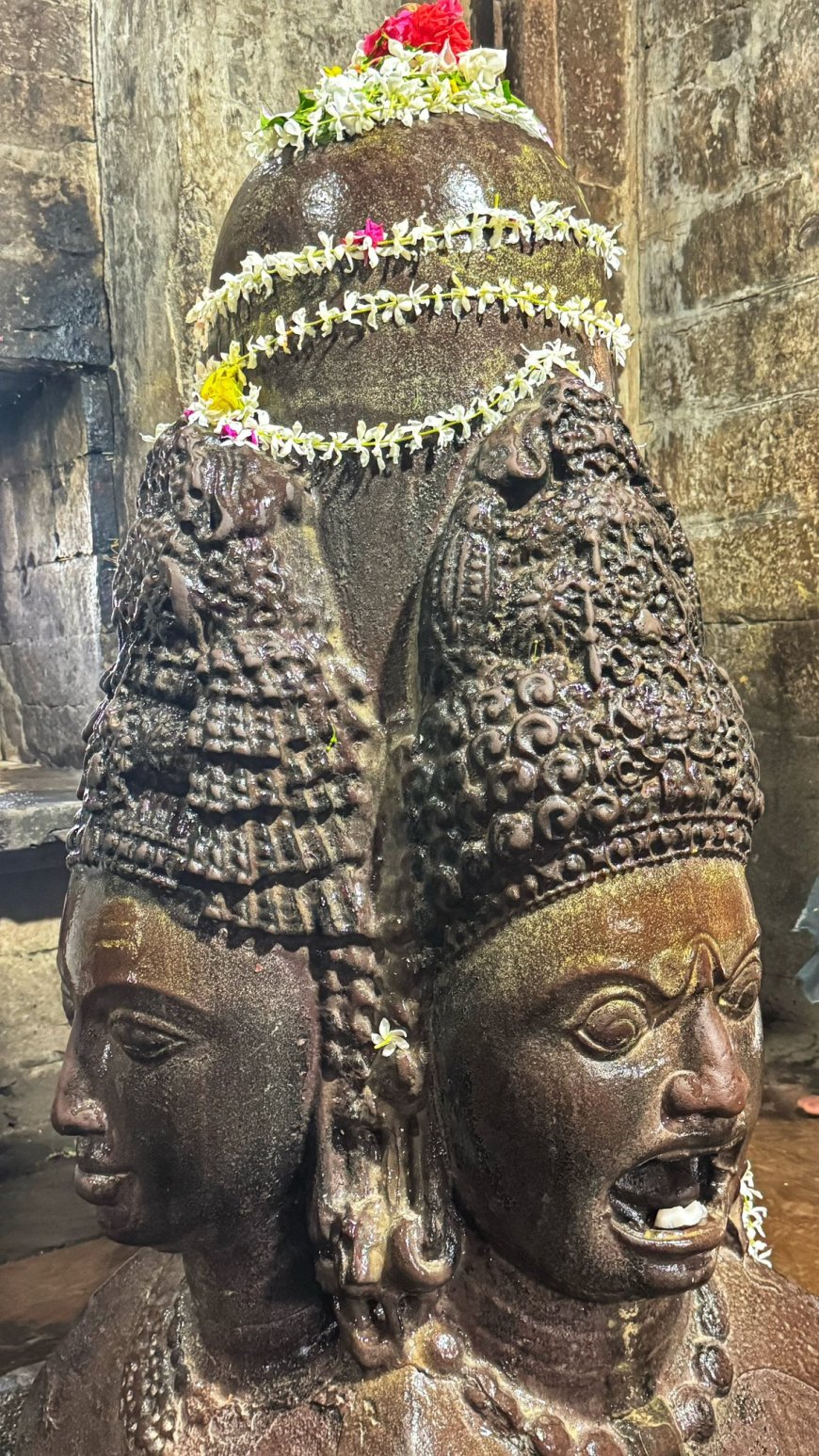 सावन के महीने में करें गुप्त शिवलिंग के दर्शन