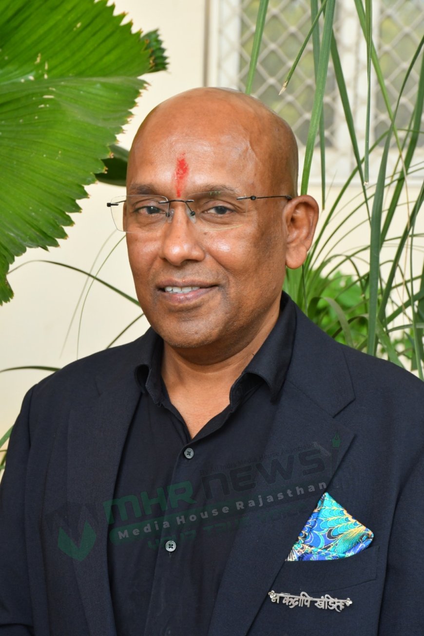 RTU KOTA : राजस्थान तकनीकी विश्वविद्यालय के नवनियुक्त कुलगुरु प्रो. निमित रंजन चौधरी ने किया कार्यभार ग्रहण, शुभचिंतकों ने दी शुभकामनाएं